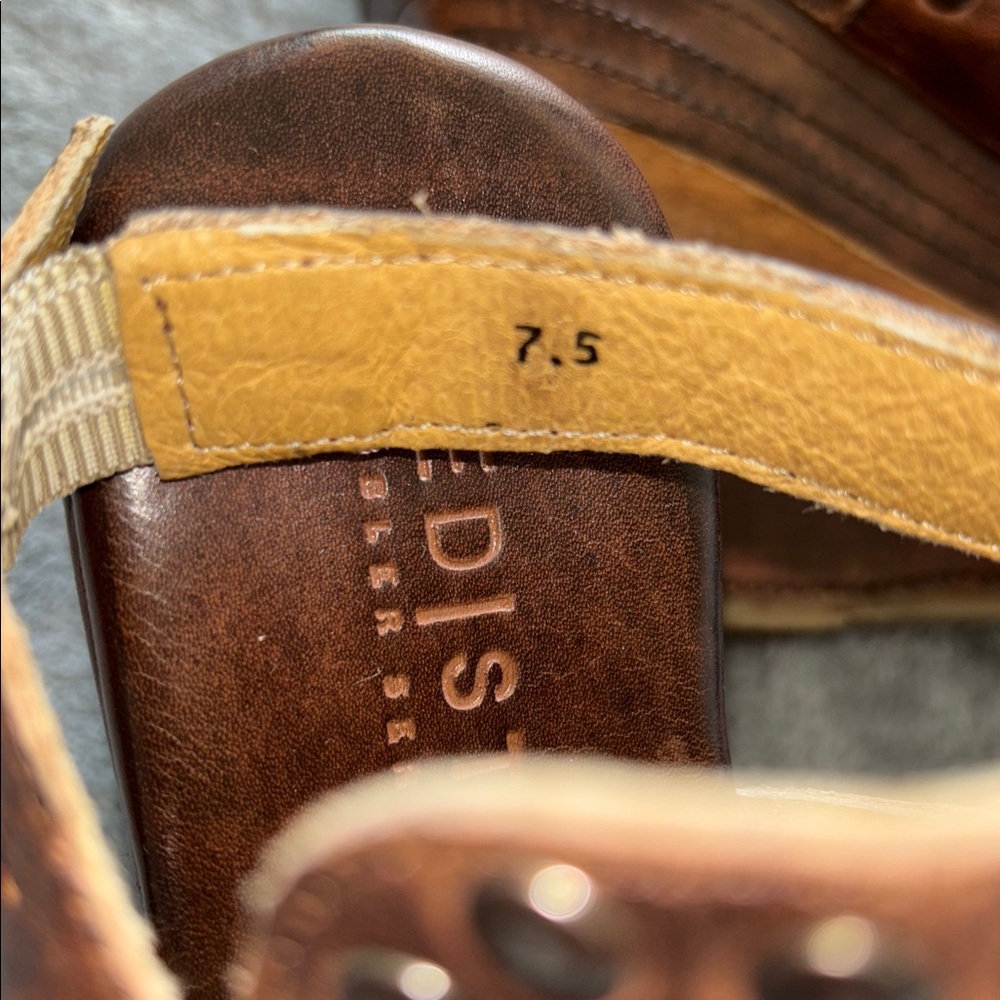 Bed Stu Women’s Brown Leather Wedge Sandals - Picture 8 of 8